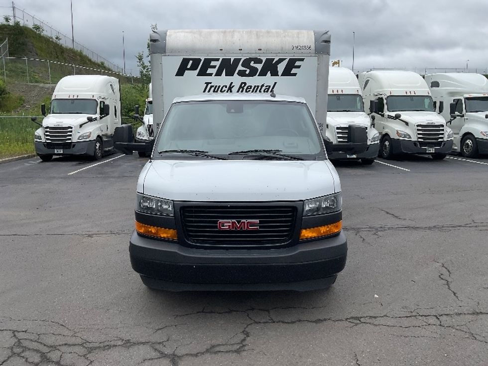 Light Duty Box Truck-Light and Medium Duty Trucks-GMC-2021-Savana G33903-Binghamton-NY-106,843\n\t\tmiles-$ 28,000 - Image 2