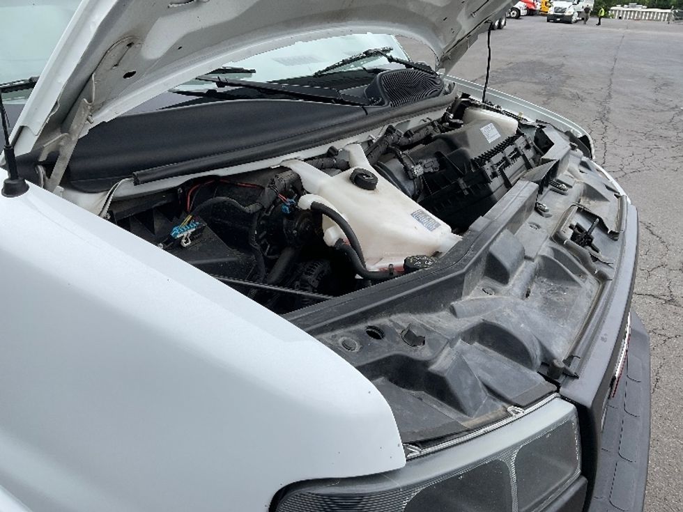 Light Duty Box Truck-Light and Medium Duty Trucks-GMC-2021-Savana G33903-Binghamton-NY-106,843\n\t\tmiles-$ 28,000 - Image 22