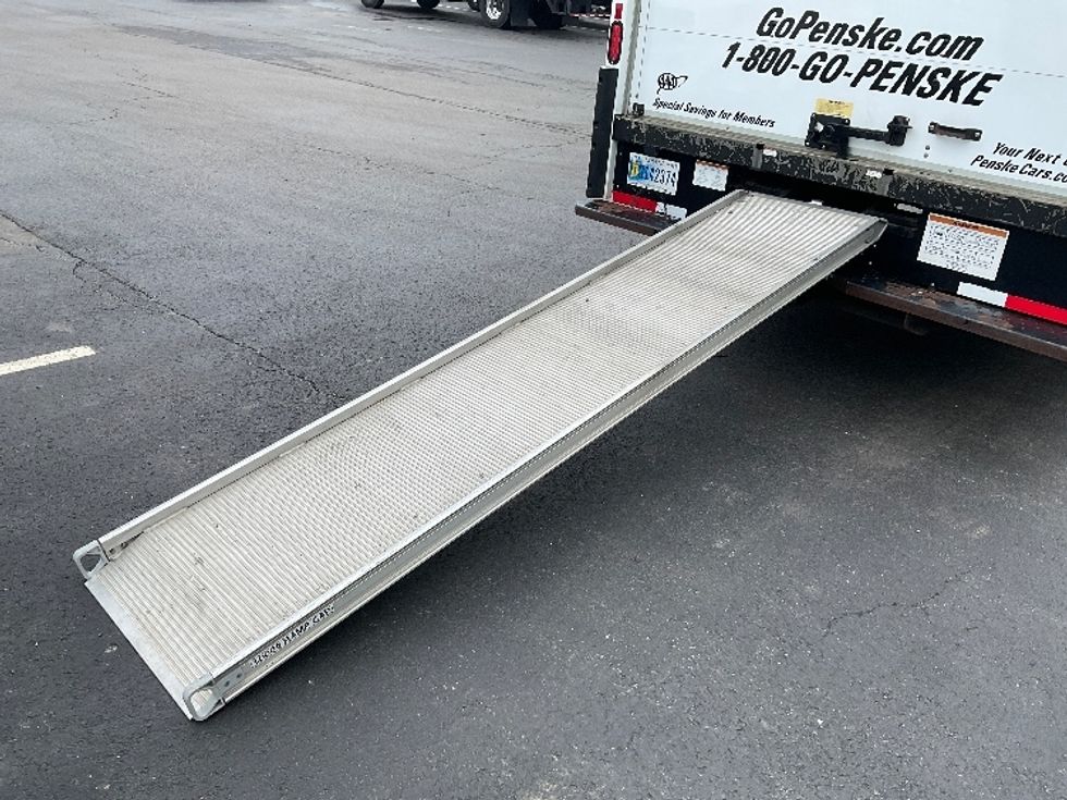 Light Duty Box Truck-Light and Medium Duty Trucks-GMC-2021-Savana G33903-Binghamton-NY-106,843\n\t\tmiles-$ 28,000 - Image 24