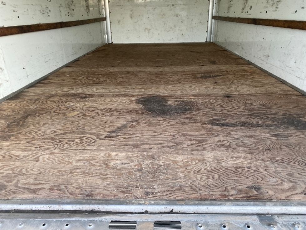 Light Duty Box Truck-Light and Medium Duty Trucks-GMC-2021-Savana G33903-Binghamton-NY-107,574\n\t\tmiles-$ 27,000 - Image 10