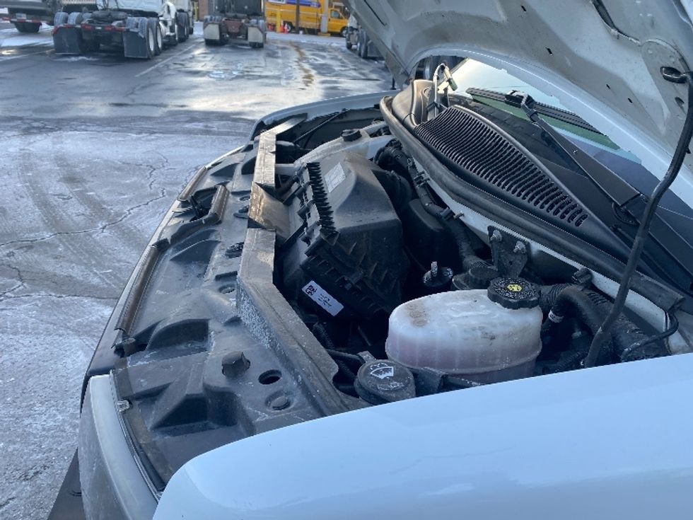 Light Duty Box Truck-Light and Medium Duty Trucks-GMC-2021-Savana G33903-Binghamton-NY-107,574\n\t\tmiles-$ 27,000 - Image 24