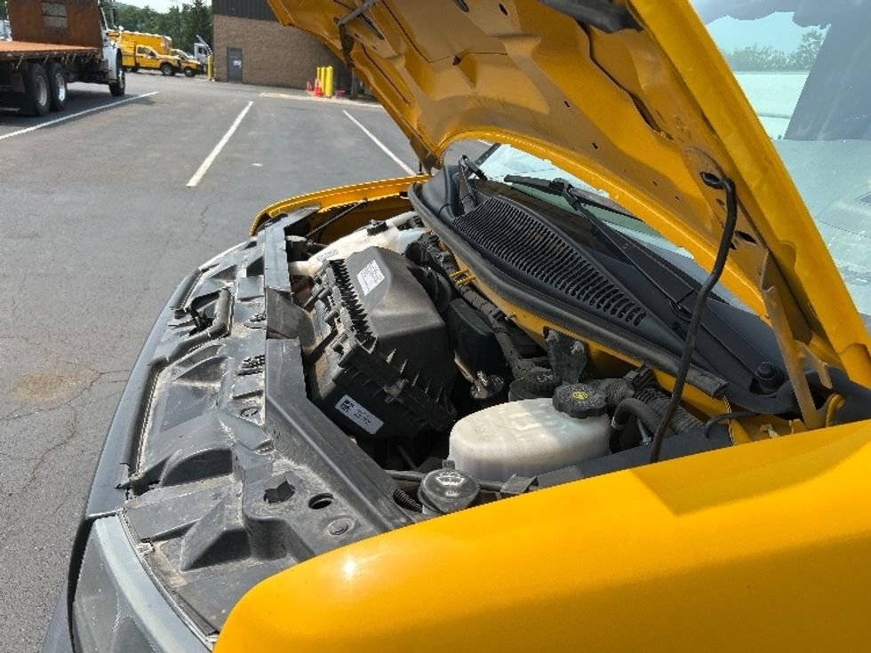 Light Duty Box Truck-Light and Medium Duty Trucks-GMC-2021-Savana G33903-Binghamton-NY-109,207\n\t\tmiles-$ 22,250 - Image 24