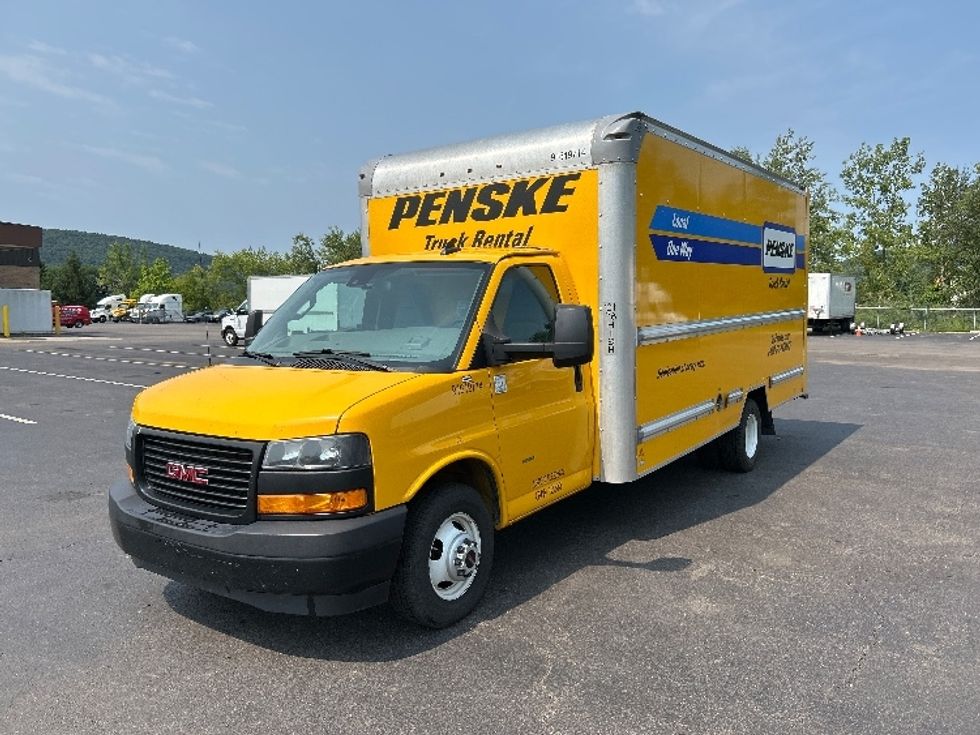 Light Duty Box Truck-Light and Medium Duty Trucks-GMC-2021-Savana G33903-Binghamton-NY-109,207\n\t\tmiles-$ 22,250 - Image 3
