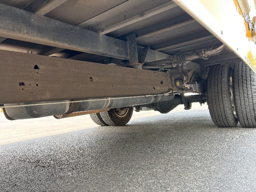 Light Duty Box Truck-Light and Medium Duty Trucks-GMC-2021-Savana G33903-Binghamton-NY-109,207\n\t\tmiles-$ 22,250 - Image 5