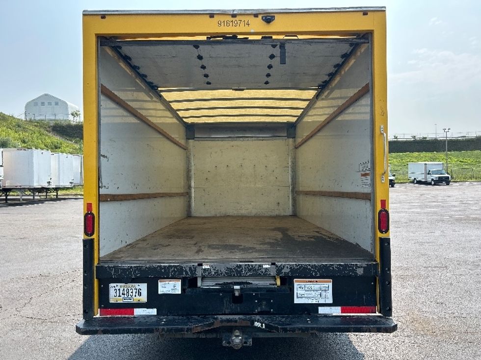 Light Duty Box Truck-Light and Medium Duty Trucks-GMC-2021-Savana G33903-Binghamton-NY-109,207\n\t\tmiles-$ 22,250 - Image 8
