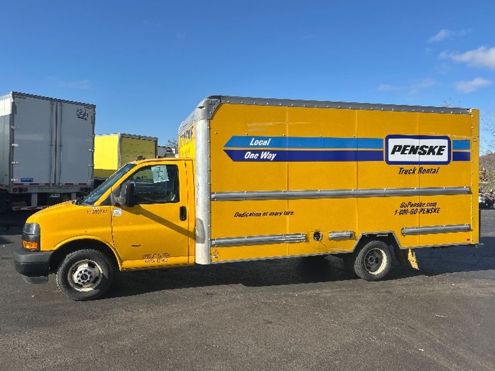 Light Duty Box Truck-Light and Medium Duty Trucks-GMC-2021-Savana G33903-Binghamton-NY-110,670\n\t\tmiles-$ 24,250 - Image 4