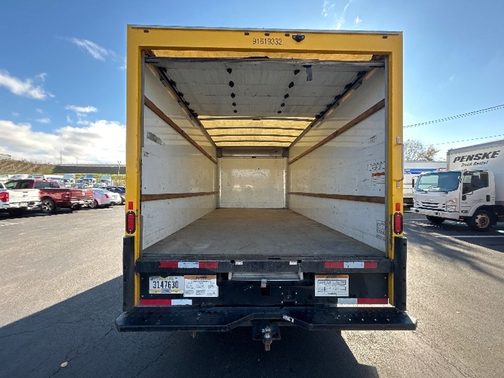 Light Duty Box Truck-Light and Medium Duty Trucks-GMC-2021-Savana G33903-Binghamton-NY-110,670\n\t\tmiles-$ 24,250 - Image 9