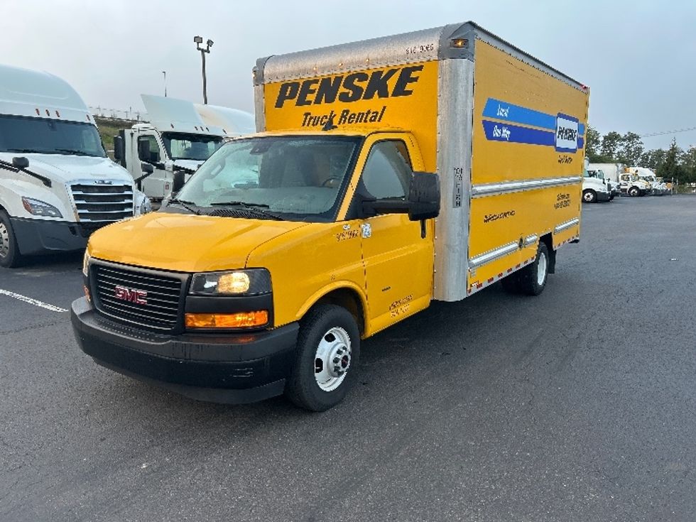 Light Duty Box Truck-Light and Medium Duty Trucks-GMC-2021-Savana G33903-Binghamton-NY-83,232\n\t\tmiles-$ 25,500 - Image 3