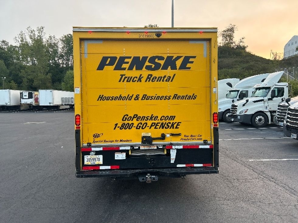 Light Duty Box Truck-Light and Medium Duty Trucks-GMC-2021-Savana G33903-Binghamton-NY-83,232\n\t\tmiles-$ 25,500 - Image 7