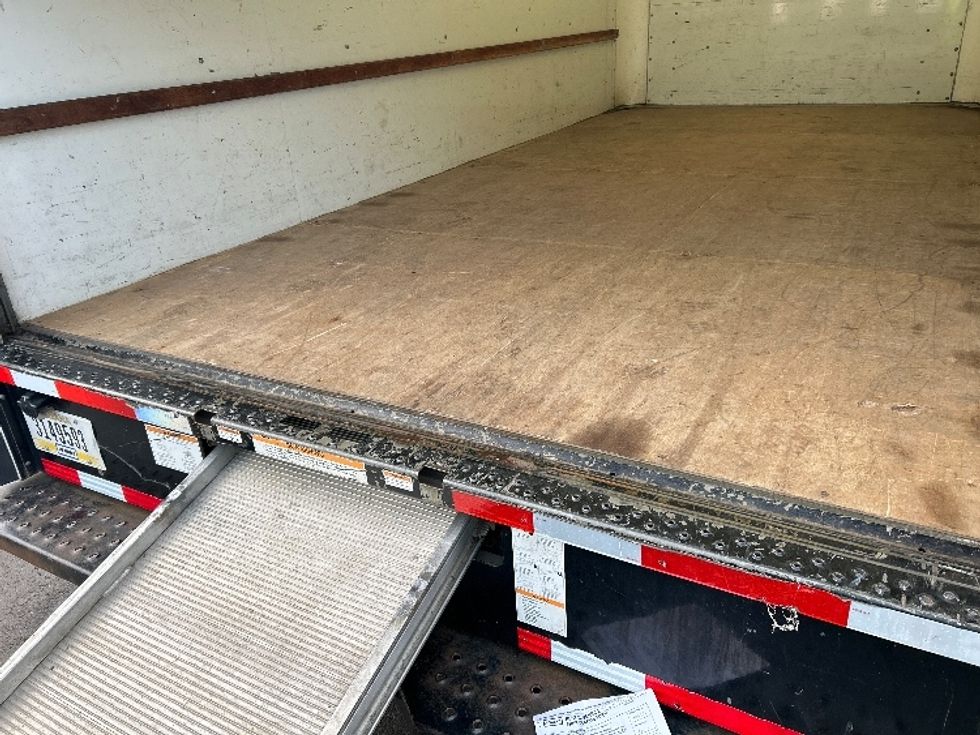 Light Duty Box Truck-Light and Medium Duty Trucks-GMC-2021-Savana G33903-Binghamton-NY-90,761\n\t\tmiles-$ 28,750 - Image 10