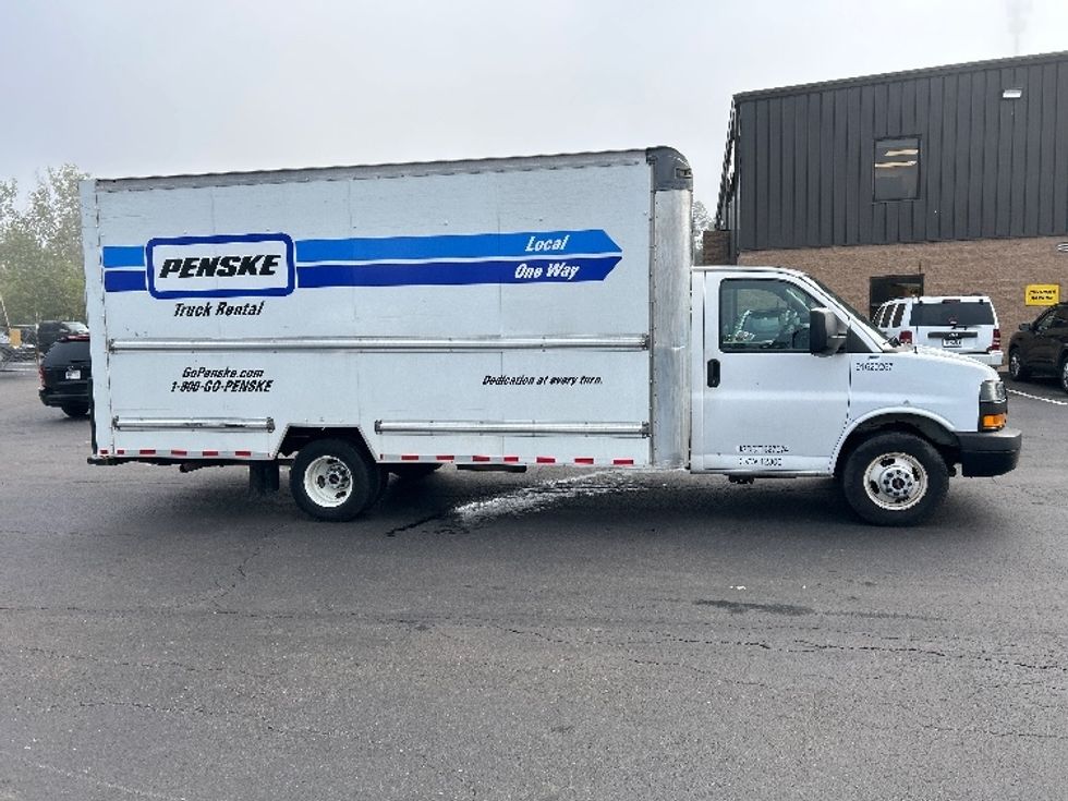 Light Duty Box Truck-Light and Medium Duty Trucks-GMC-2021-Savana G33903-Binghamton-NY-90,761\n\t\tmiles-$ 28,750 - Image 15