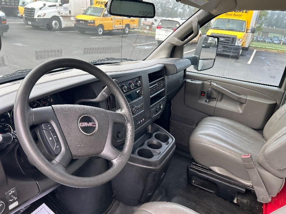 Light Duty Box Truck-Light and Medium Duty Trucks-GMC-2021-Savana G33903-Binghamton-NY-90,761\n\t\tmiles-$ 28,750 - Image 18