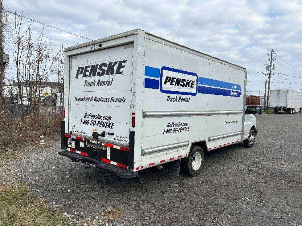 Light Duty Box Truck-Light and Medium Duty Trucks-GMC-2021-Savana G33903-Birmingham-AL-122,234\n\t\tmiles-$ 28,000 - Image 12