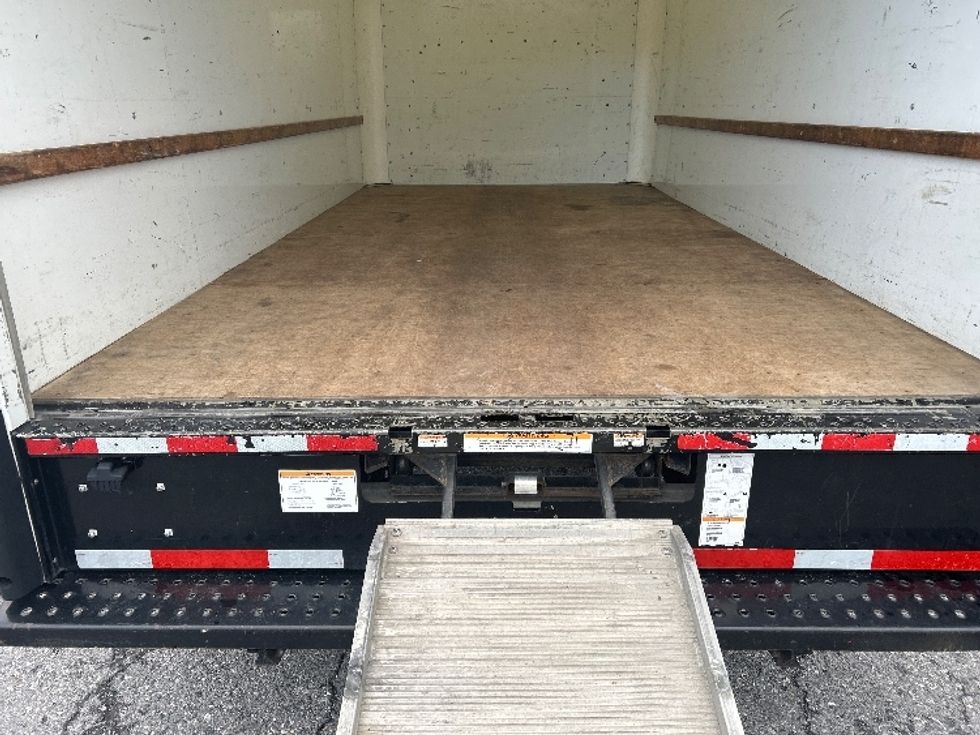Light Duty Box Truck-Light and Medium Duty Trucks-GMC-2021-Savana G33903-Blountville-TN-112,741\n\t\tmiles-$ 29,250 - Image 10