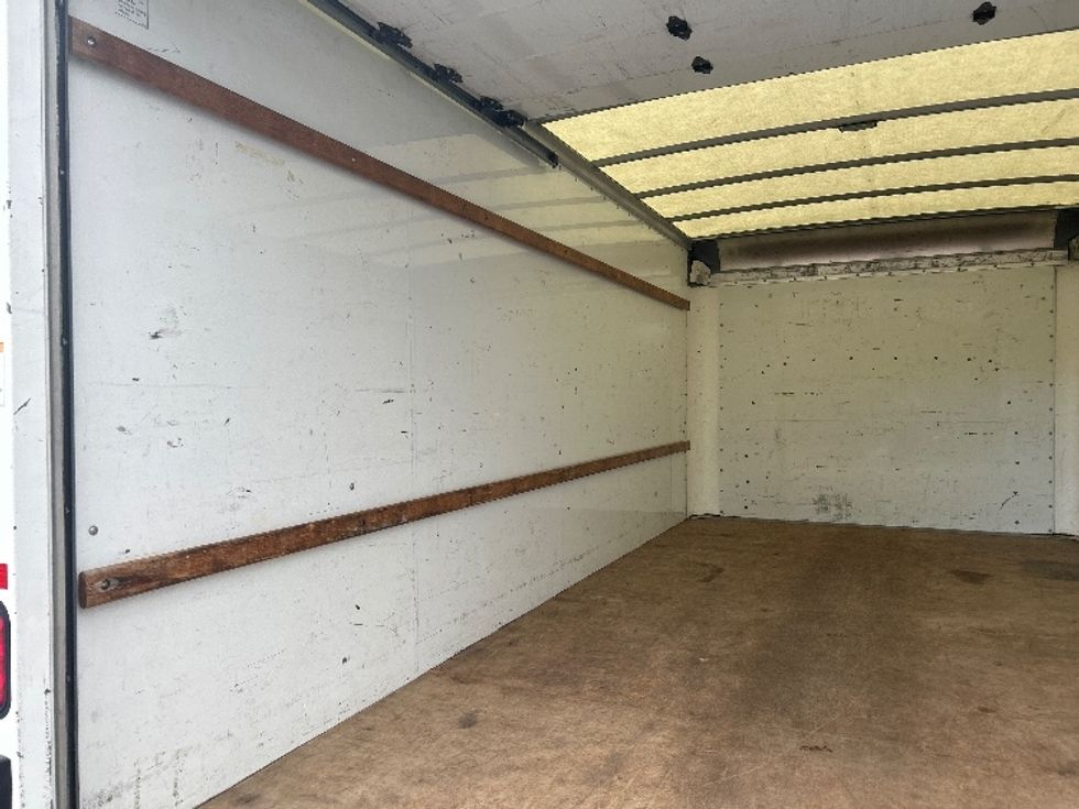 Light Duty Box Truck-Light and Medium Duty Trucks-GMC-2021-Savana G33903-Blountville-TN-112,741\n\t\tmiles-$ 29,250 - Image 11