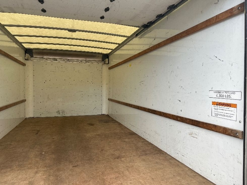 Light Duty Box Truck-Light and Medium Duty Trucks-GMC-2021-Savana G33903-Blountville-TN-112,741\n\t\tmiles-$ 29,250 - Image 12