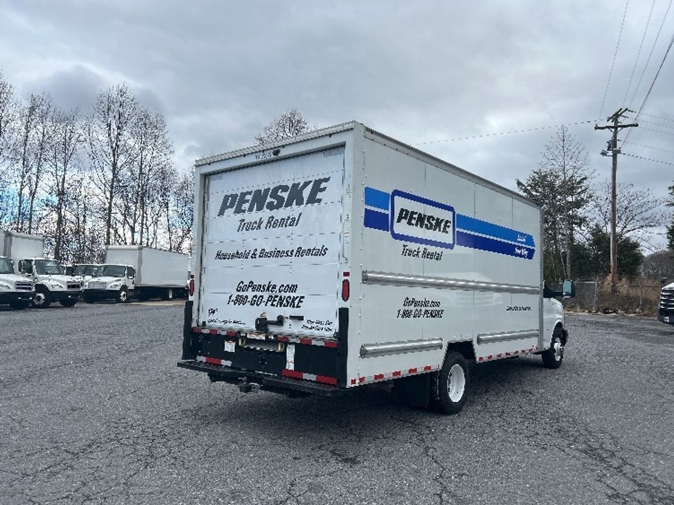 Light Duty Box Truck-Light and Medium Duty Trucks-GMC-2021-Savana G33903-Blountville-TN-112,741\n\t\tmiles-$ 29,250 - Image 13