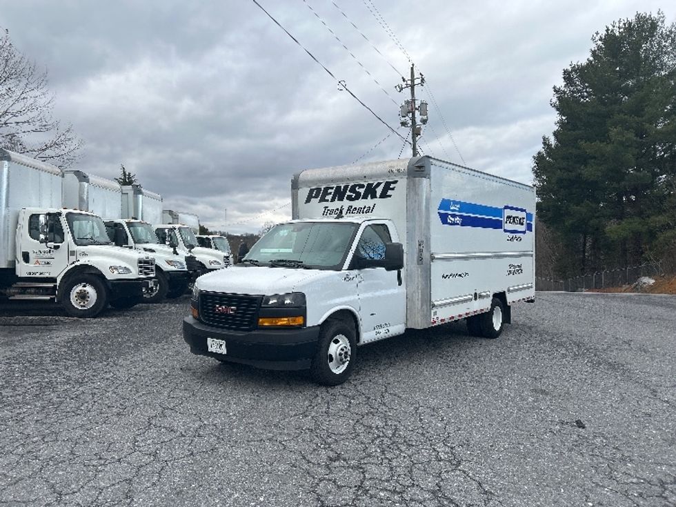 Light Duty Box Truck-Light and Medium Duty Trucks-GMC-2021-Savana G33903-Blountville-TN-112,741\n\t\tmiles-$ 29,250 - Image 3