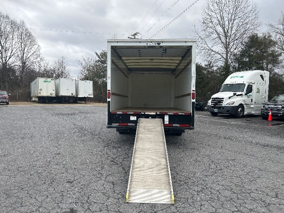 Light Duty Box Truck-Light and Medium Duty Trucks-GMC-2021-Savana G33903-Blountville-TN-112,741\n\t\tmiles-$ 29,250 - Image 9
