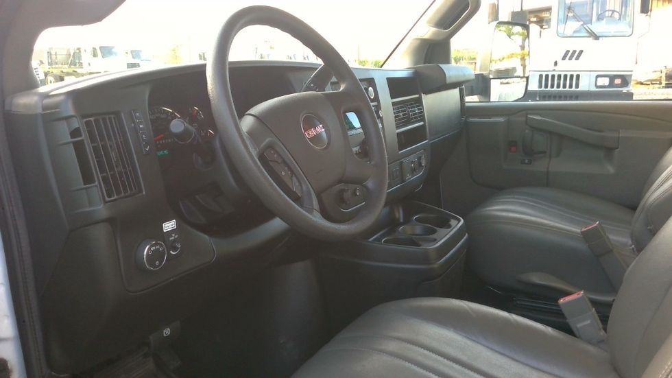 Light Duty Box Truck-Light and Medium Duty Trucks-GMC-2021-Savana G33903-Boaz-AL-60,246\n\t\tmiles-$ 35,500 - Image 17