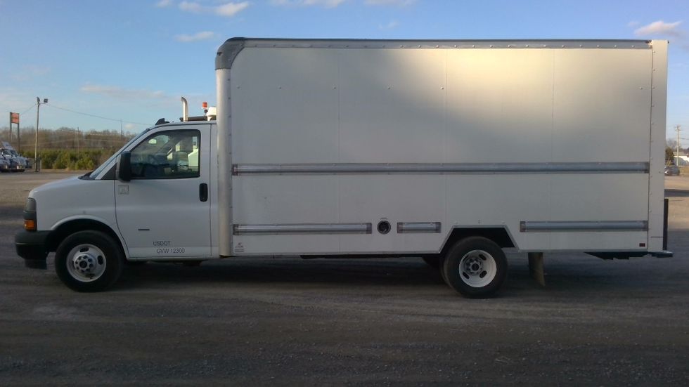 Light Duty Box Truck-Light and Medium Duty Trucks-GMC-2021-Savana G33903-Boaz-AL-60,246\n\t\tmiles-$ 35,500 - Image 4