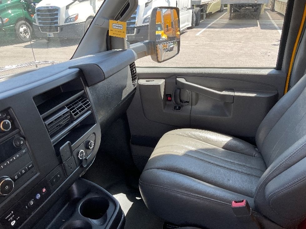 Light Duty Box Truck-Light and Medium Duty Trucks-GMC-2021-Savana G33903-Boise-ID-105,102\n\t\tmiles-$ 23,750 - Image 17