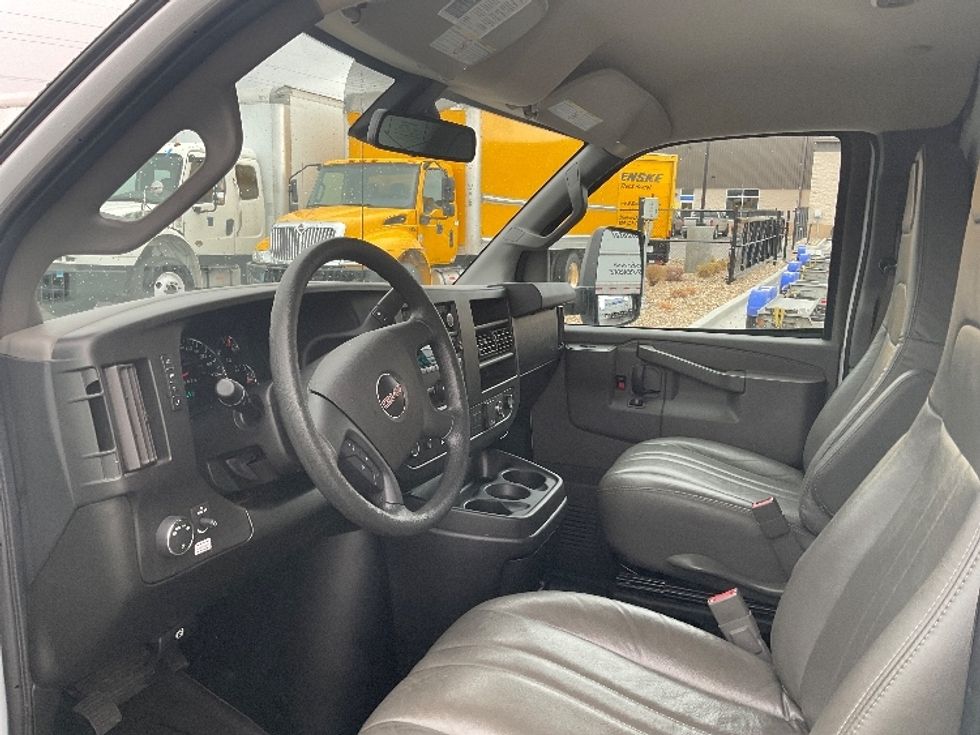 Light Duty Box Truck-Light and Medium Duty Trucks-GMC-2021-Savana G33903-Boise-ID-106,320\n\t\tmiles-$ 33,500 - Image 17