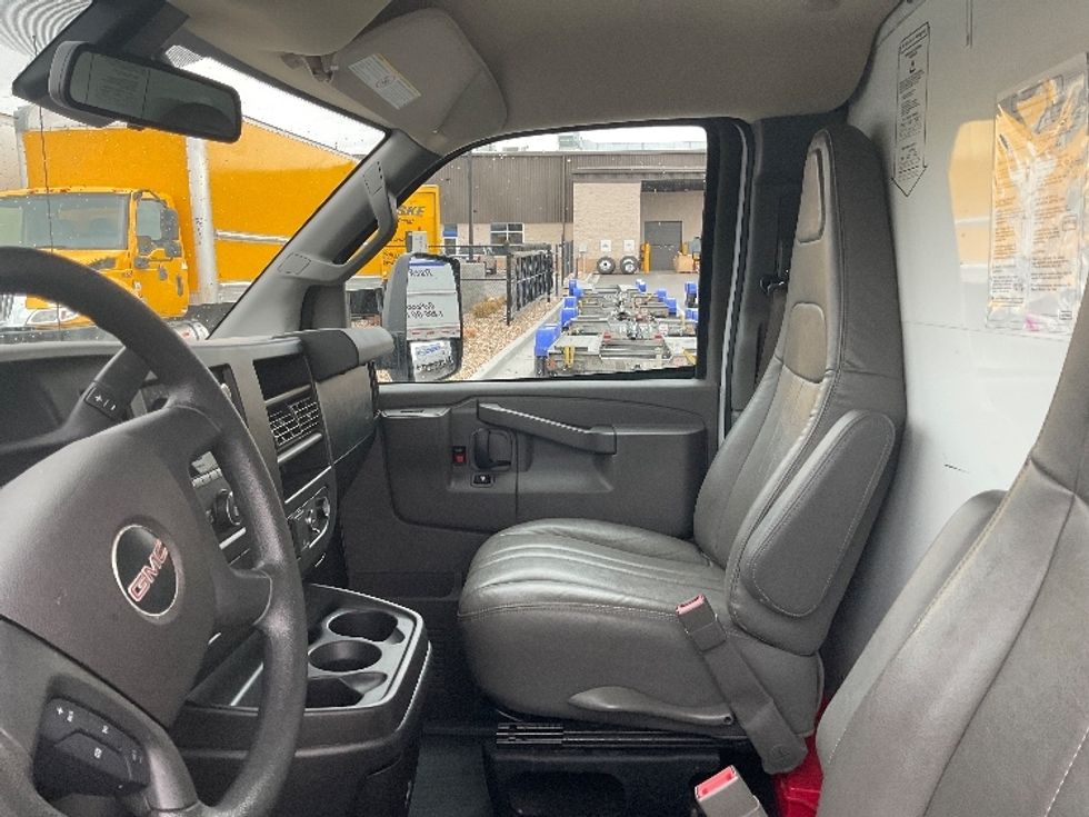 Light Duty Box Truck-Light and Medium Duty Trucks-GMC-2021-Savana G33903-Boise-ID-106,320\n\t\tmiles-$ 33,500 - Image 19