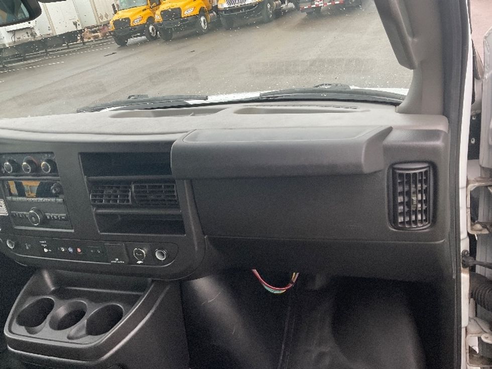 Light Duty Box Truck-Light and Medium Duty Trucks-GMC-2021-Savana G33903-Boise-ID-106,320\n\t\tmiles-$ 33,500 - Image 21