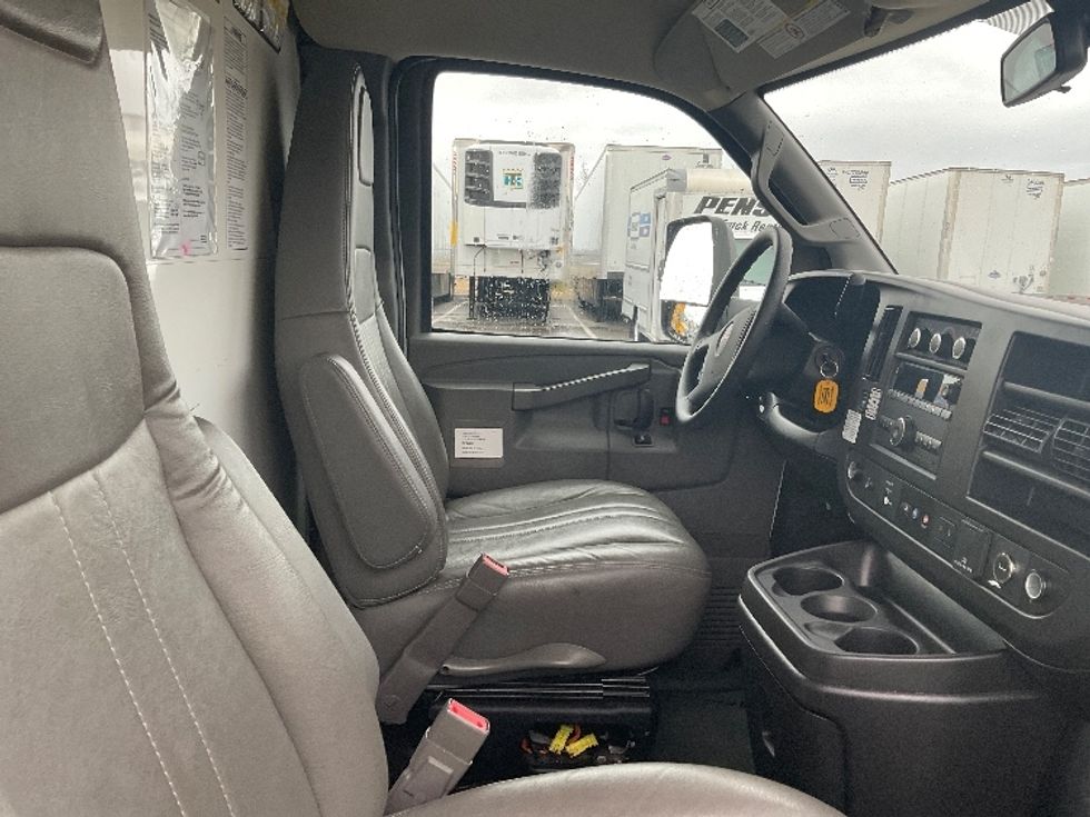 Light Duty Box Truck-Light and Medium Duty Trucks-GMC-2021-Savana G33903-Boise-ID-106,320\n\t\tmiles-$ 33,500 - Image 22