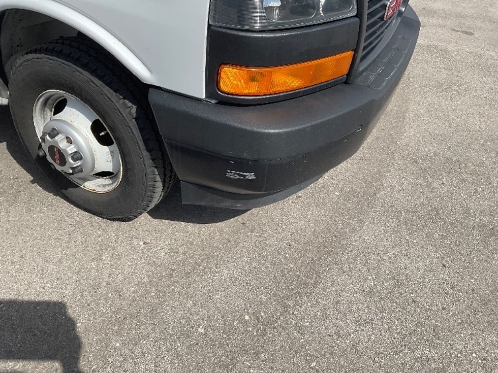 Light Duty Box Truck-Light and Medium Duty Trucks-GMC-2021-Savana G33903-Boise-ID-107,357\n\t\tmiles-$ 28,750 - Image 26