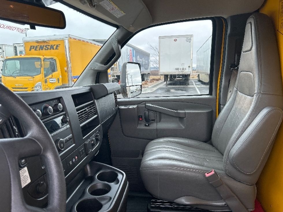 Light Duty Box Truck-Light and Medium Duty Trucks-GMC-2021-Savana G33903-Boise-ID-109,993\n\t\tmiles-$ 26,500 - Image 19