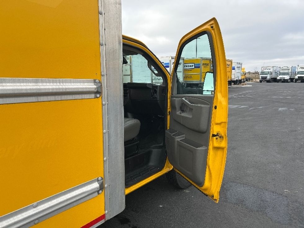 Light Duty Box Truck-Light and Medium Duty Trucks-GMC-2021-Savana G33903-Boise-ID-109,993\n\t\tmiles-$ 26,500 - Image 20