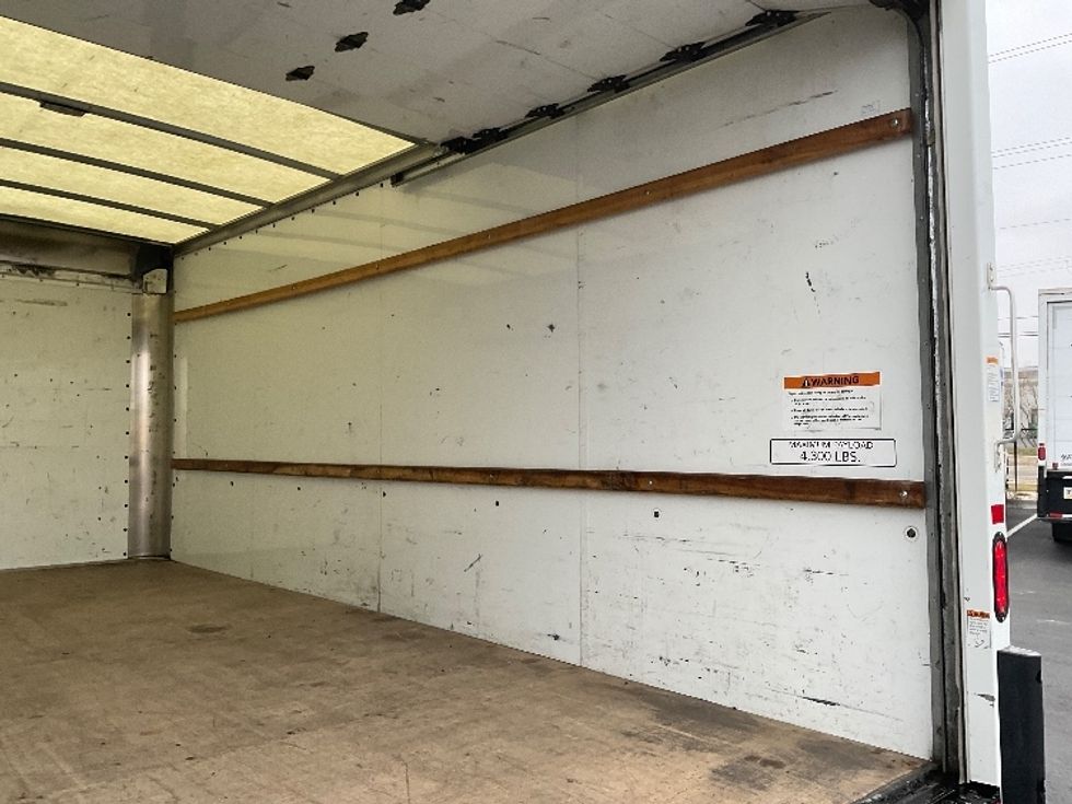 Light Duty Box Truck-Light and Medium Duty Trucks-GMC-2021-Savana G33903-Boise-ID-113,800\n\t\tmiles-$ 29,250 - Image 12