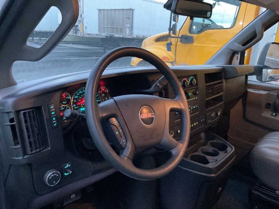 Light Duty Box Truck-Light and Medium Duty Trucks-GMC-2021-Savana G33903-Boise-ID-113,800\n\t\tmiles-$ 29,250 - Image 17