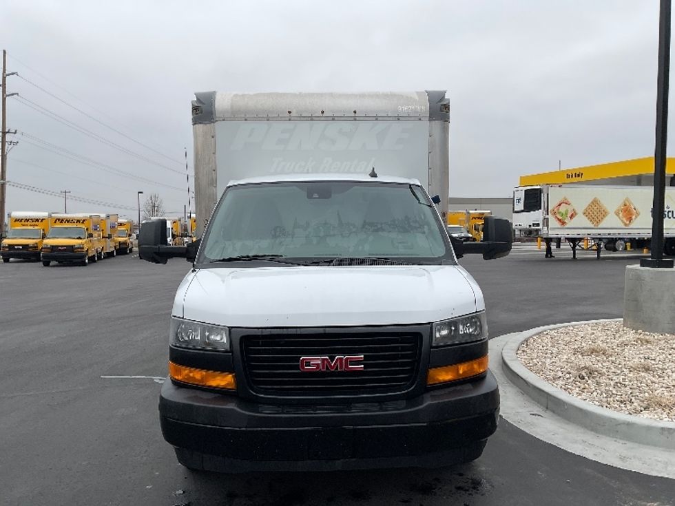 Light Duty Box Truck-Light and Medium Duty Trucks-GMC-2021-Savana G33903-Boise-ID-113,800\n\t\tmiles-$ 29,250 - Image 2