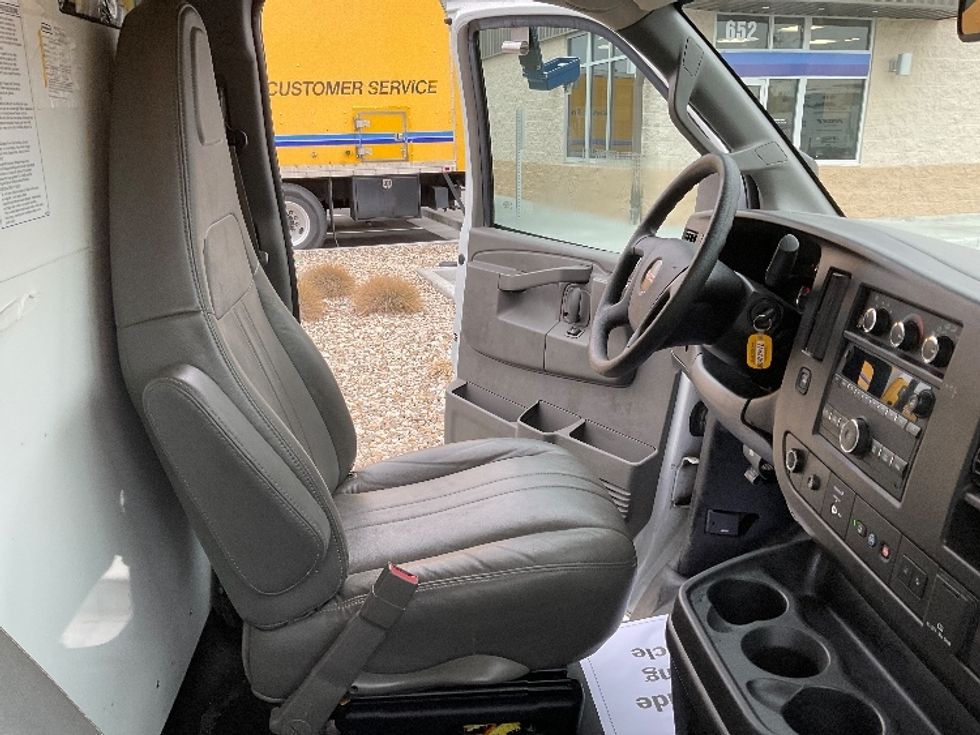 Light Duty Box Truck-Light and Medium Duty Trucks-GMC-2021-Savana G33903-Boise-ID-113,800\n\t\tmiles-$ 29,250 - Image 22