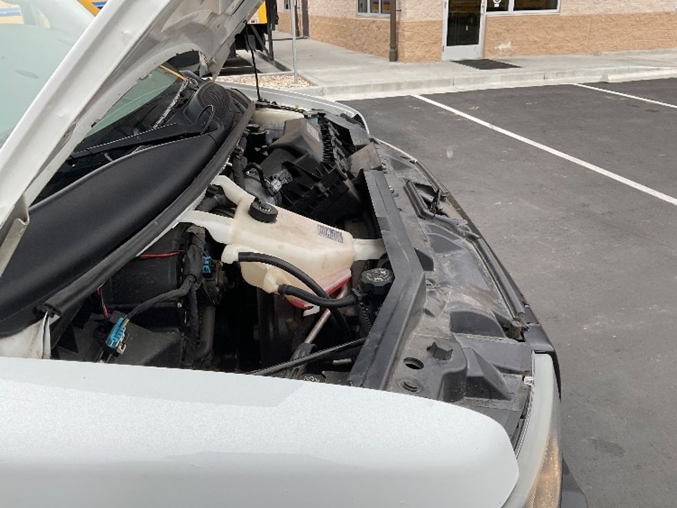 Light Duty Box Truck-Light and Medium Duty Trucks-GMC-2021-Savana G33903-Boise-ID-113,800\n\t\tmiles-$ 29,250 - Image 23