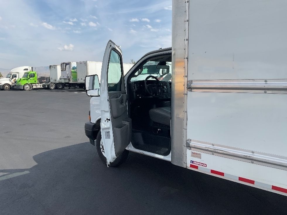 Light Duty Box Truck-Light and Medium Duty Trucks-GMC-2021-Savana G33903-Boise-ID-47,152\n\t\tmiles-$ 37,250 - Image 16