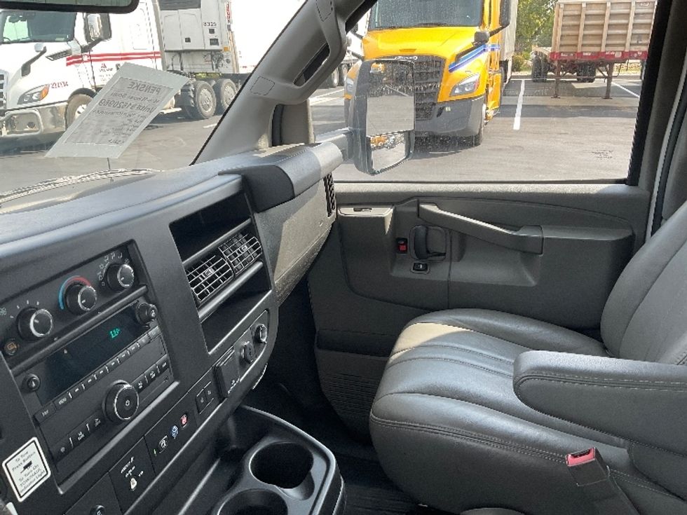 Light Duty Box Truck-Light and Medium Duty Trucks-GMC-2021-Savana G33903-Boise-ID-47,152\n\t\tmiles-$ 37,250 - Image 19