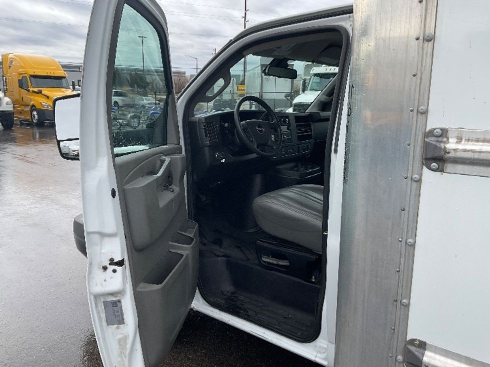 Light Duty Box Truck-Light and Medium Duty Trucks-GMC-2021-Savana G33903-Boise-ID-65,261\n\t\tmiles-$ 37,750 - Image 16