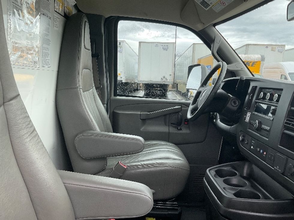 Light Duty Box Truck-Light and Medium Duty Trucks-GMC-2021-Savana G33903-Boise-ID-65,261\n\t\tmiles-$ 37,750 - Image 22