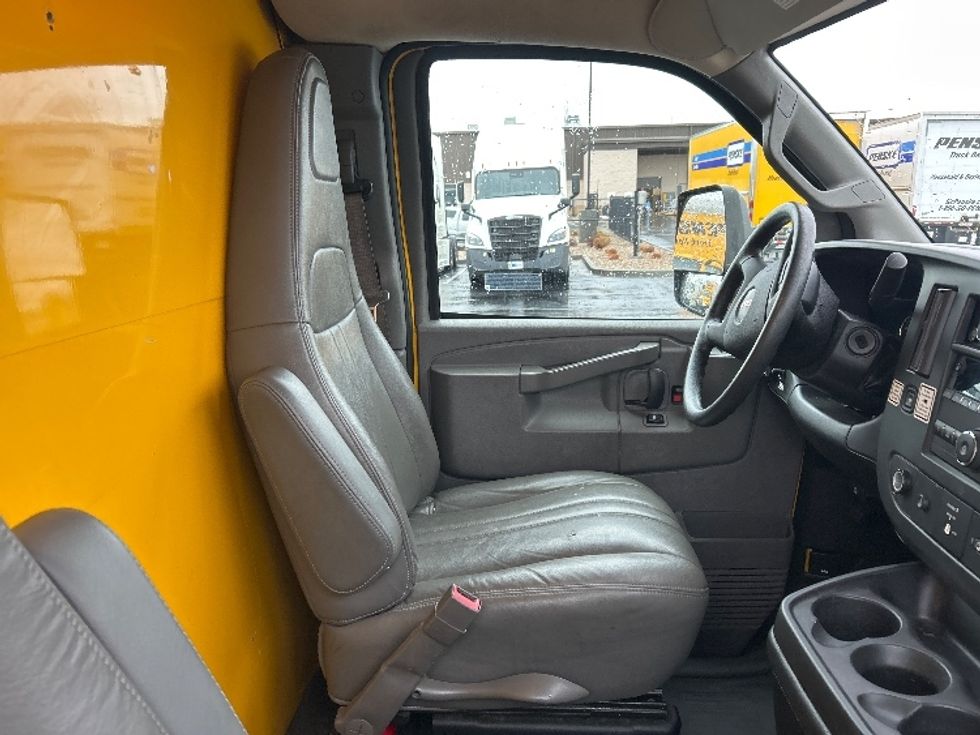 Light Duty Box Truck-Light and Medium Duty Trucks-GMC-2021-Savana G33903-Boise-ID-85,792\n\t\tmiles-$ 29,500 - Image 22