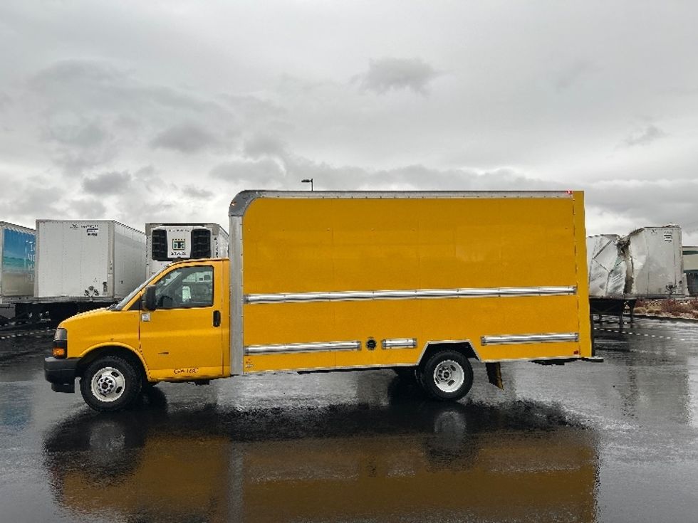 Light Duty Box Truck-Light and Medium Duty Trucks-GMC-2021-Savana G33903-Boise-ID-85,792\n\t\tmiles-$ 29,500 - Image 4