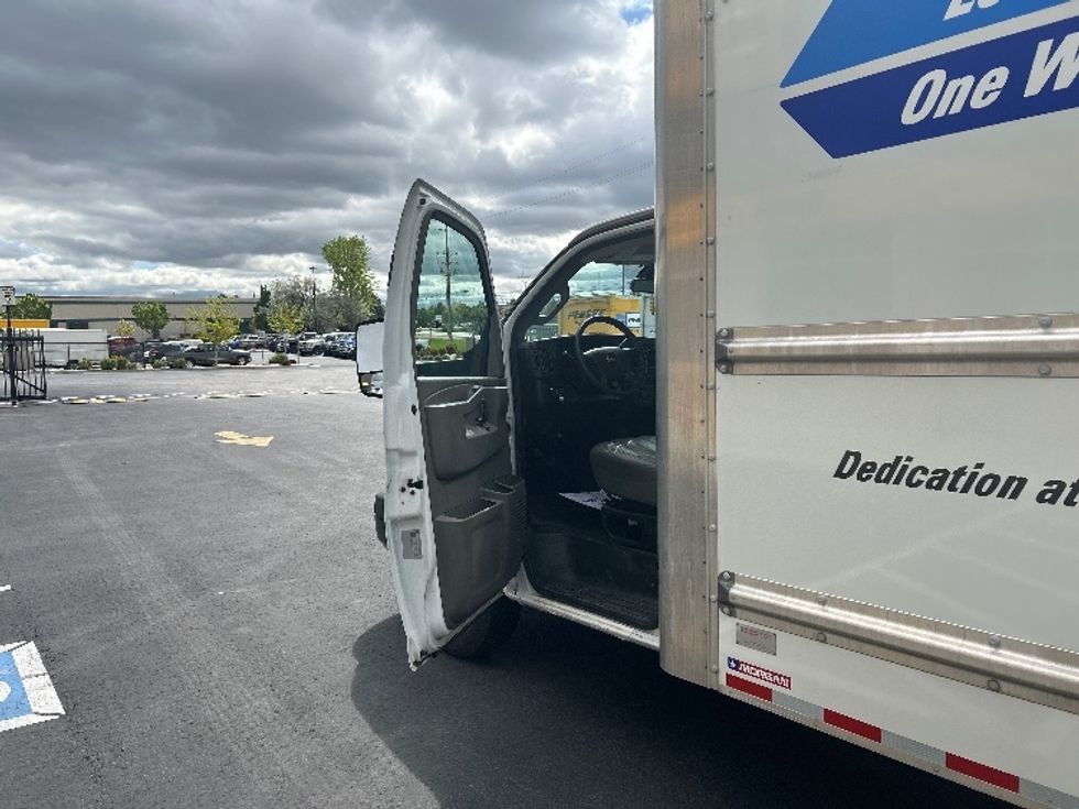 Light Duty Box Truck-Light and Medium Duty Trucks-GMC-2021-Savana G33903-Boise-ID-92,335\n\t\tmiles-$ 30,500 - Image 16