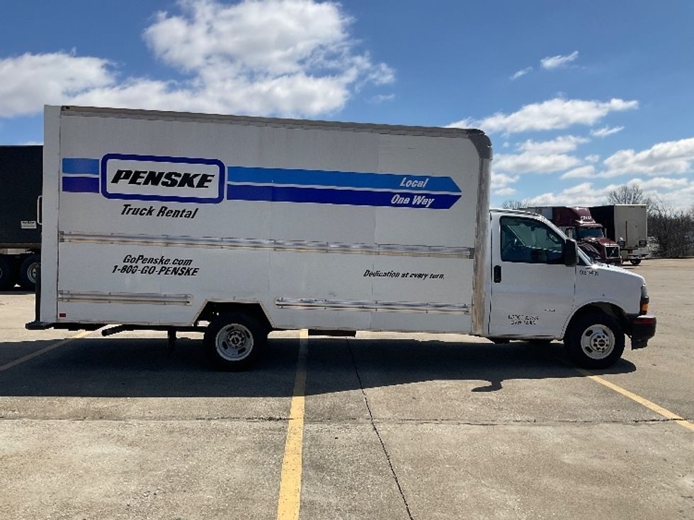 Light Duty Box Truck-Light and Medium Duty Trucks-GMC-2021-Savana G33903-Bowling Green-KY-67,984\n\t\tmiles-$ 35,000 - Image 15