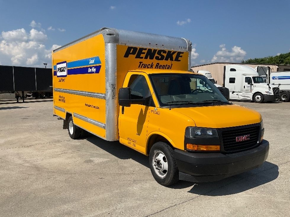 Light Duty Box Truck-Light and Medium Duty Trucks-GMC-2021-Savana G33903-Bowling Green-KY-77,926\n\t\tmiles-$ 26,750 - Image 1