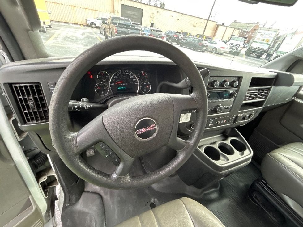 Light Duty Box Truck-Light and Medium Duty Trucks-GMC-2021-Savana G33903-Braintree-MA-100,199\n\t\tmiles-$ 27,750 - Image 18