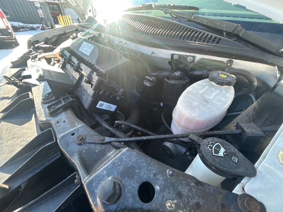 Light Duty Box Truck-Light and Medium Duty Trucks-GMC-2021-Savana G33903-Braintree-MA-102,149\n\t\tmiles-$ 27,500 - Image 24