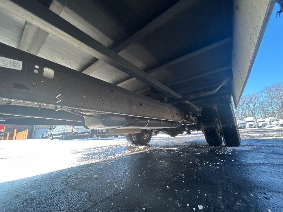 Light Duty Box Truck-Light and Medium Duty Trucks-GMC-2021-Savana G33903-Braintree-MA-102,149\n\t\tmiles-$ 27,500 - Image 5